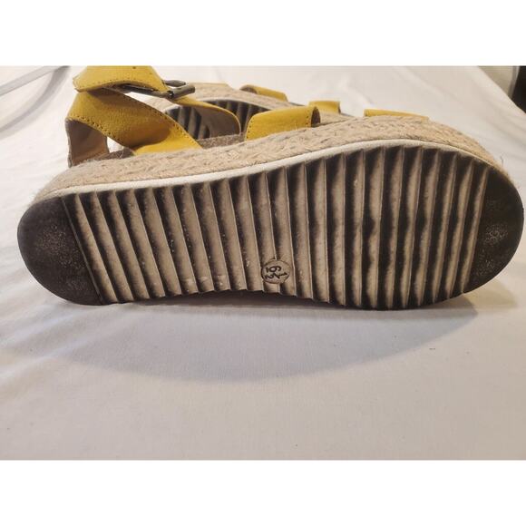 UNIVERSAL THREAD Yellow Faux SUEDE Strappy PLATFORM Espadrille SANDAL Size 6.5 - Picture 11 of 12